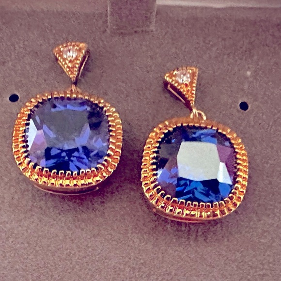 Nolan Miller Vintage (Swarovski Crystal) Square Indigo Earrings - Picture 1 of 6
